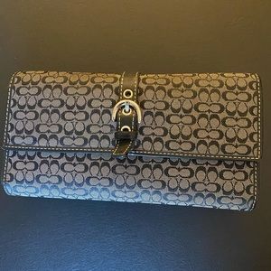 Coach Black Signature Continental Style Wallet